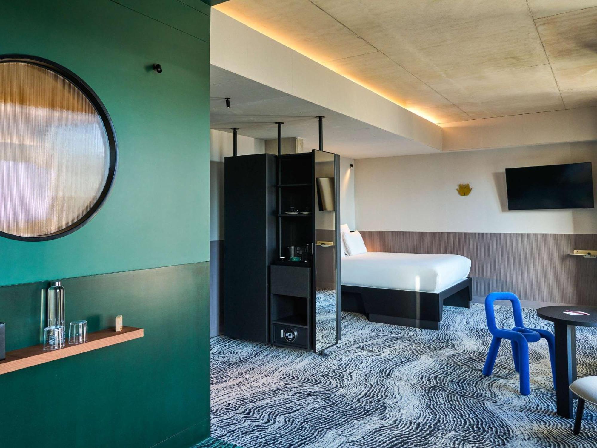 Tribe Paris Clichy Hotel Exterior foto